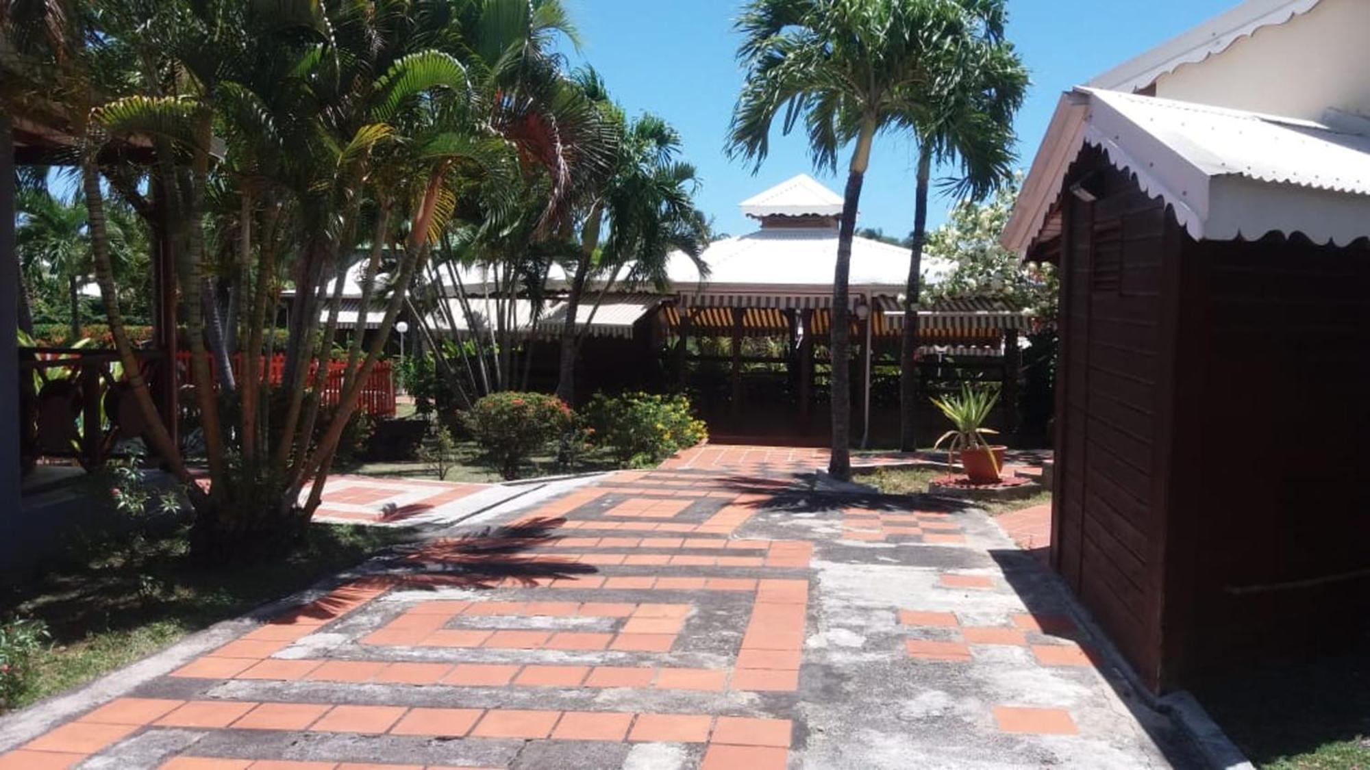 Maison Charmante A Plessis Nogent Avec Piscine Partagee Villa Sainte-Rose Buitenkant foto